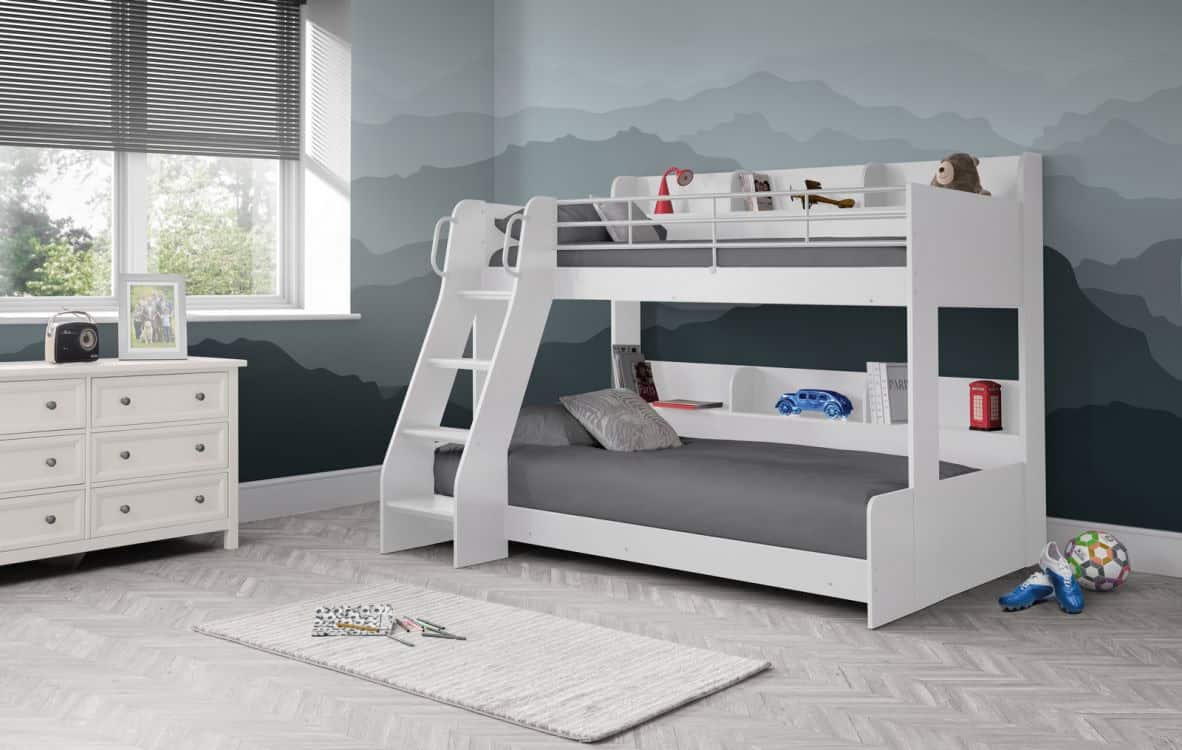 Aura Triple Sleeper – White