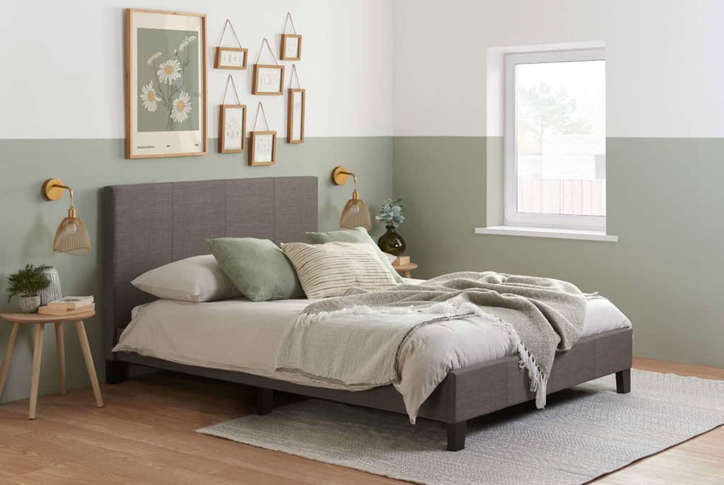 Berlin 4ft6 Bedframe in Grey Fabric