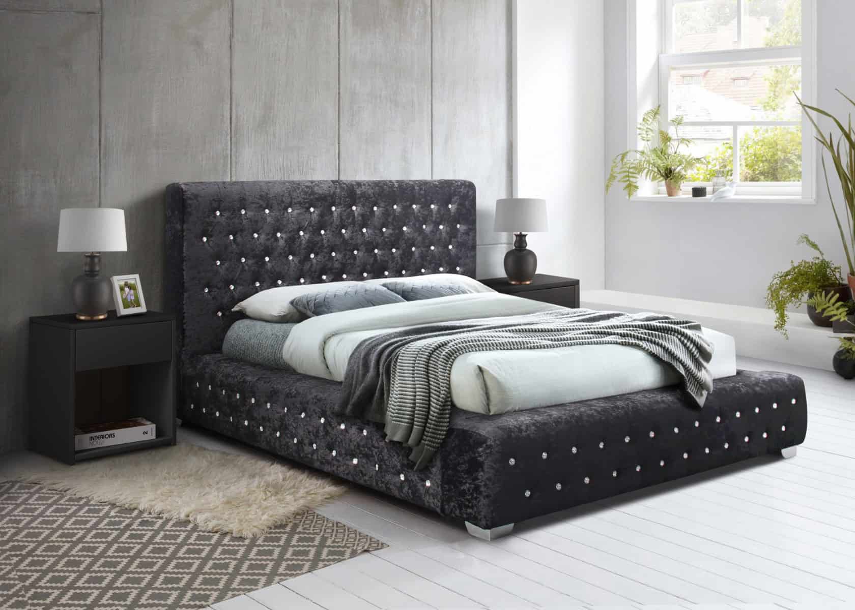 4ft6 Grande Bedframe – Black Crushed Velvet