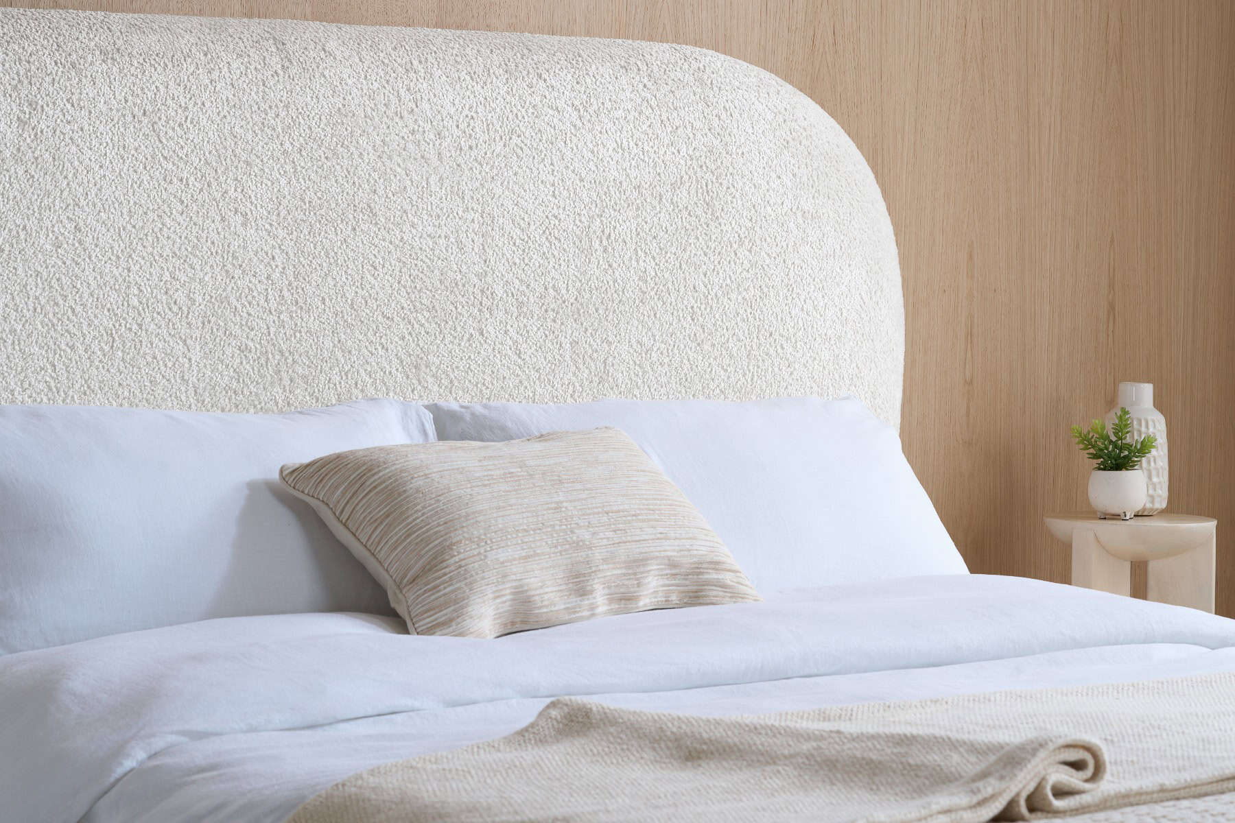 4ft6 Amalfi Bedframe - Image 5