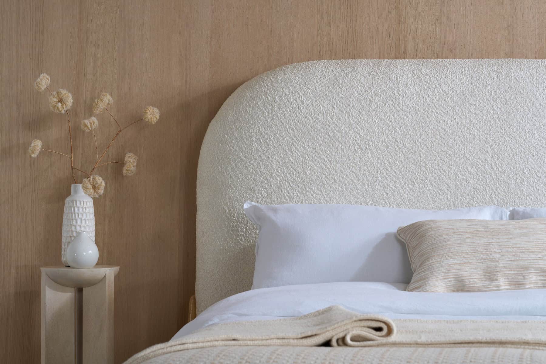 4ft6 Amalfi Bedframe - Image 4