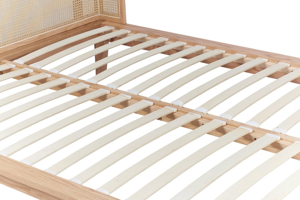 Astrid 5ft Rattan Bedframe - Oak - Image 16