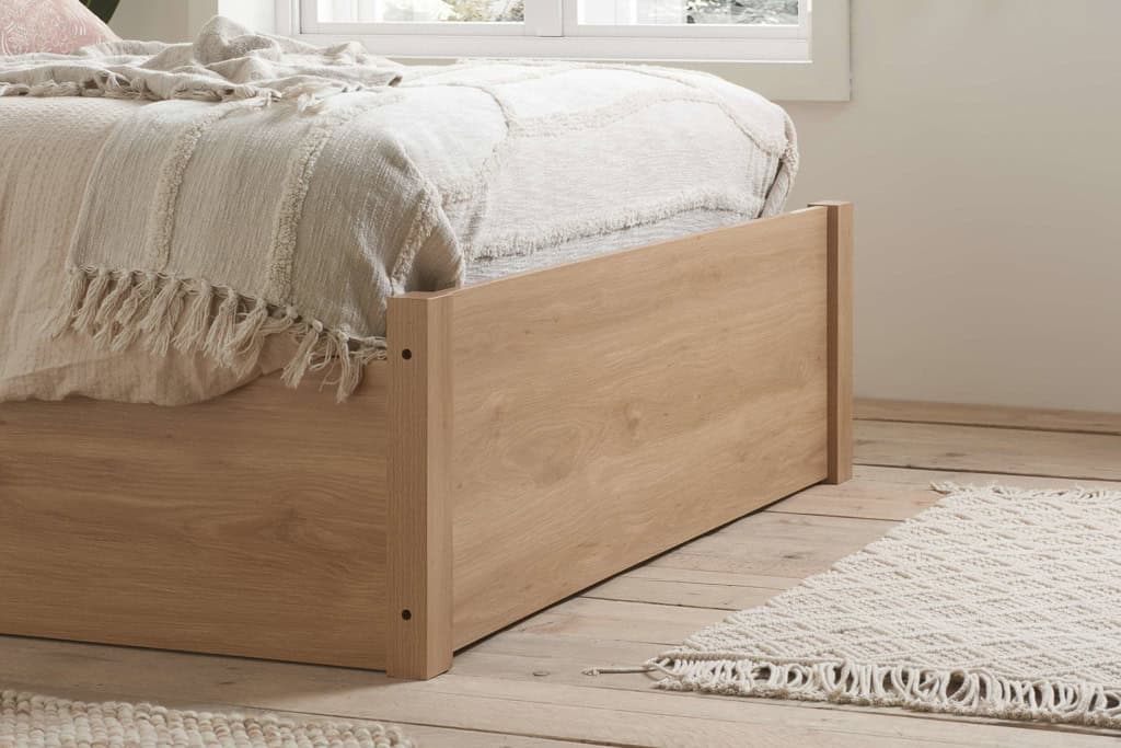 Croxley 5ft Rattan Ottoman Bedframe - Oak - Image 4