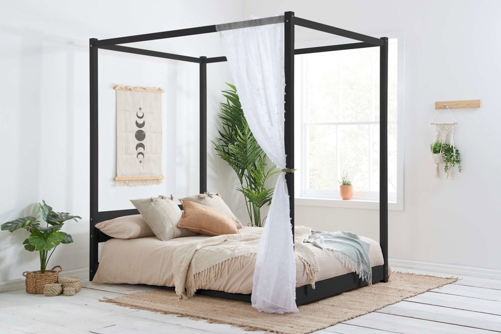 135cm Darwin Bed - Black