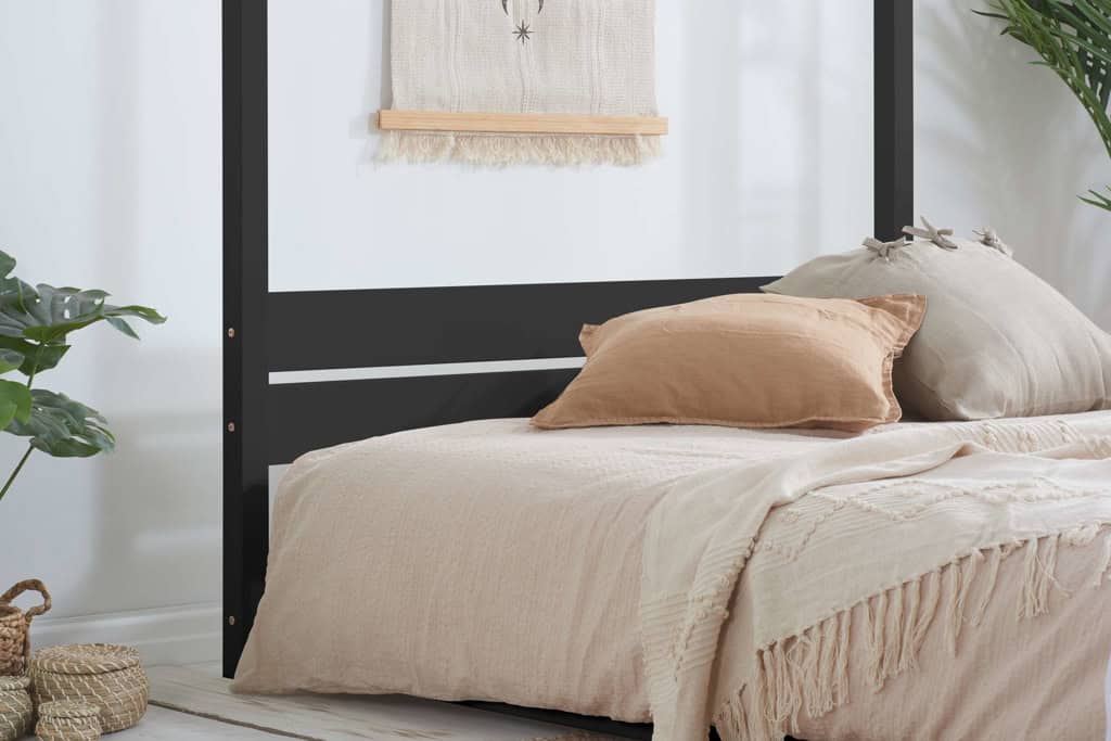135cm Darwin Bed - Black - Image 3
