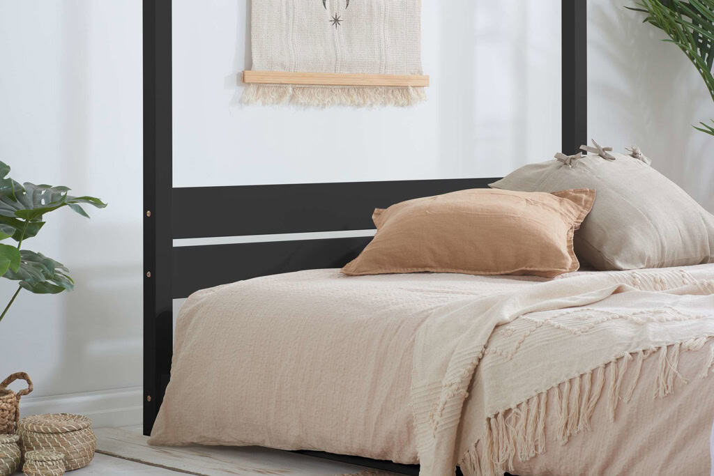 150cm Darwin Bed - Black - Image 3