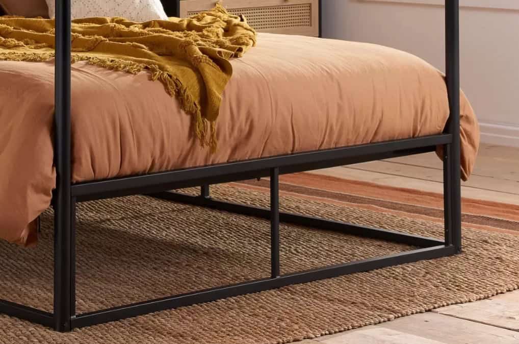 4ft6 Farringdon Four Poster Bedframe - Black - Image 2