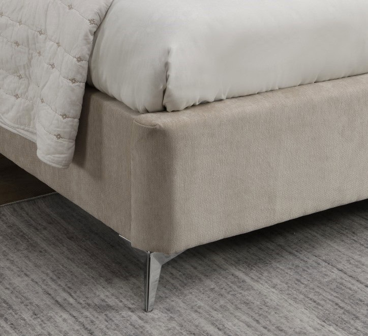 Sligo 4ft6 Gas Lift Ottoman Bedframe - Beige Velvet - Image 4