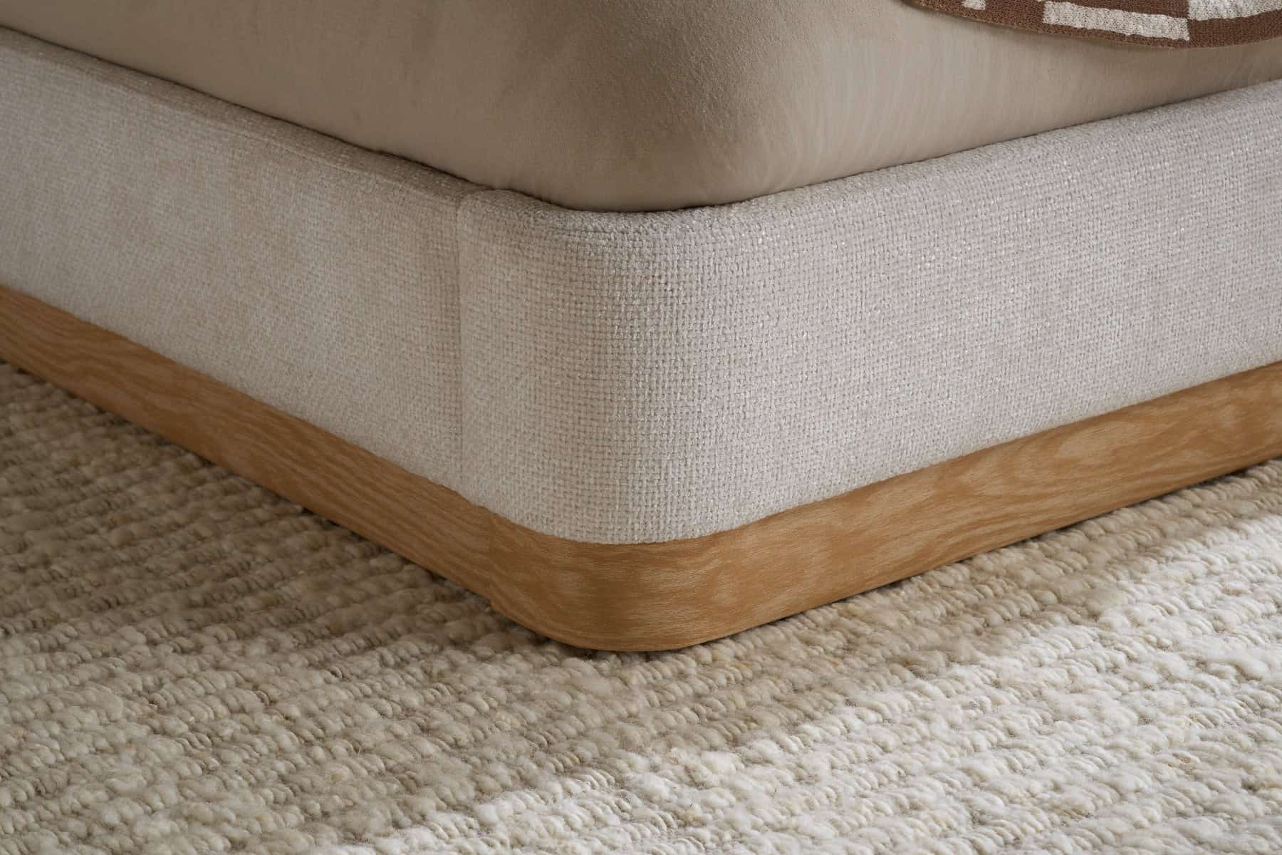 4ft6 Girona Bedframe - Image 5