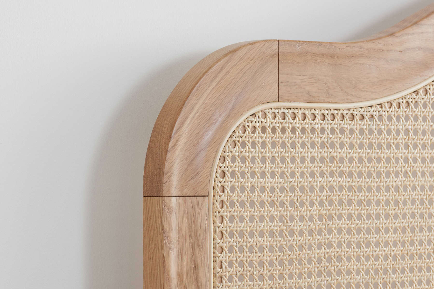 4ft6 Leonie Rattan Bedframe - Oak - Image 4