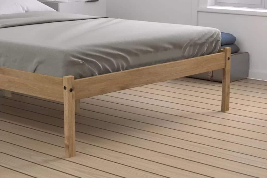 4ft6 Lisbon Bedframe - Waxed Pine - Image 3
