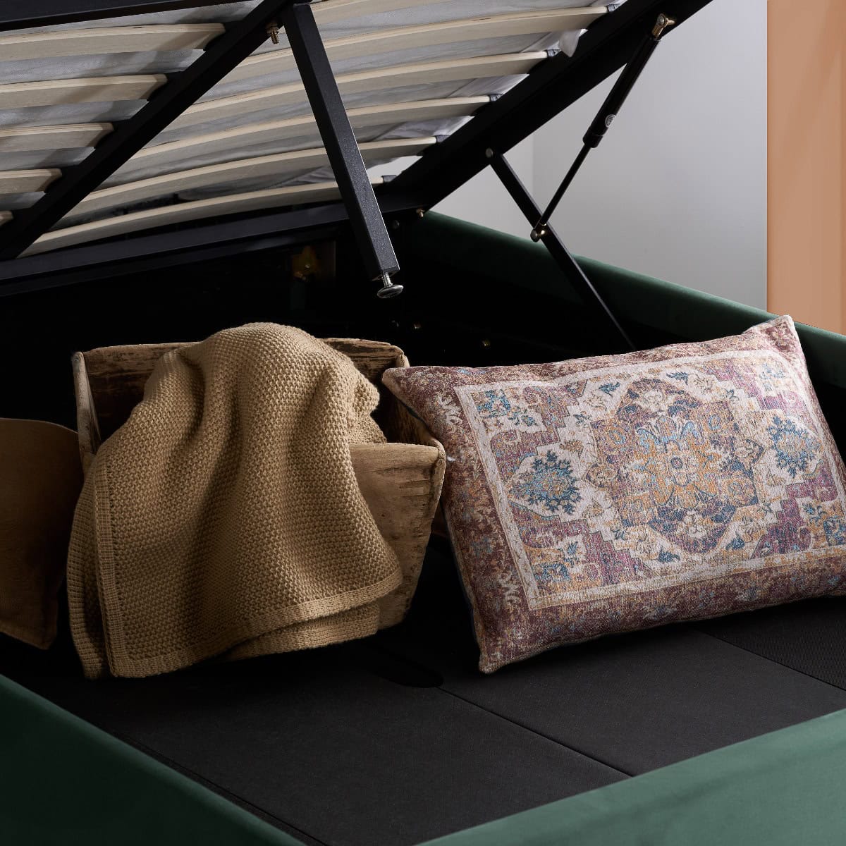 Loxley 5ft Ottoman Bedframe - Green Velvet - Image 8