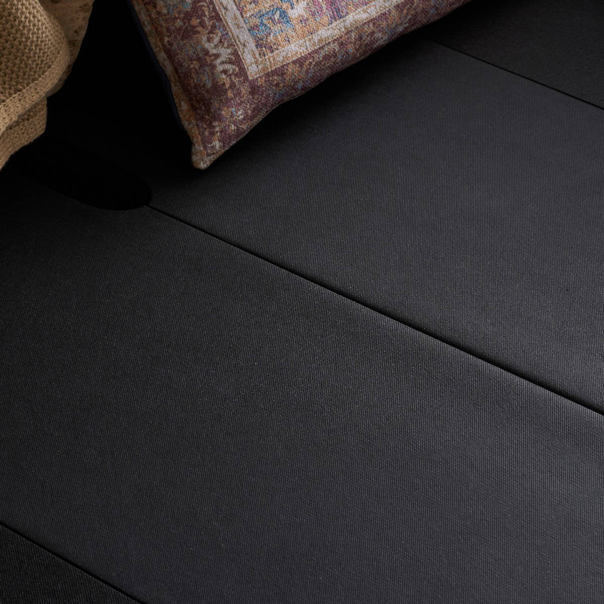 Loxley 5ft Ottoman Bedframe - Green Velvet - Image 9