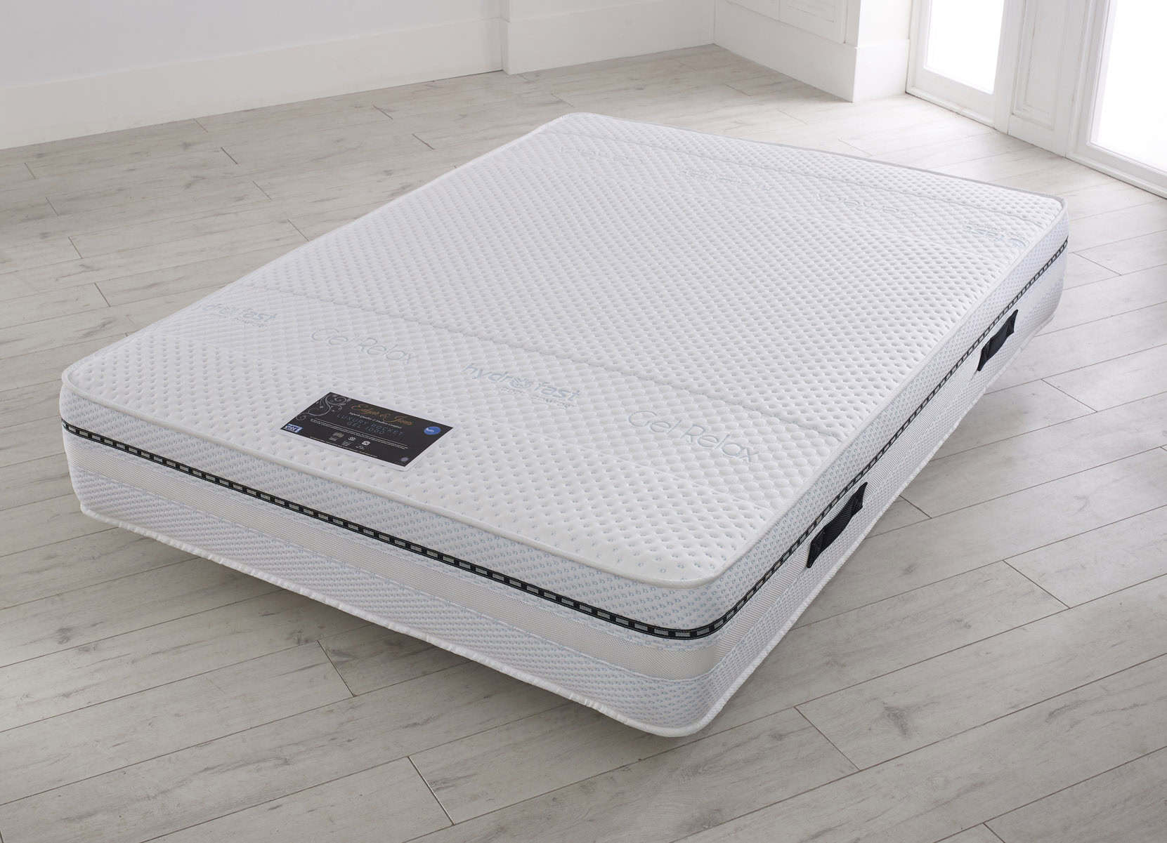 Edgar & Jones 4ft Luxury Pocket Gel 1000 Mattress - Image 3