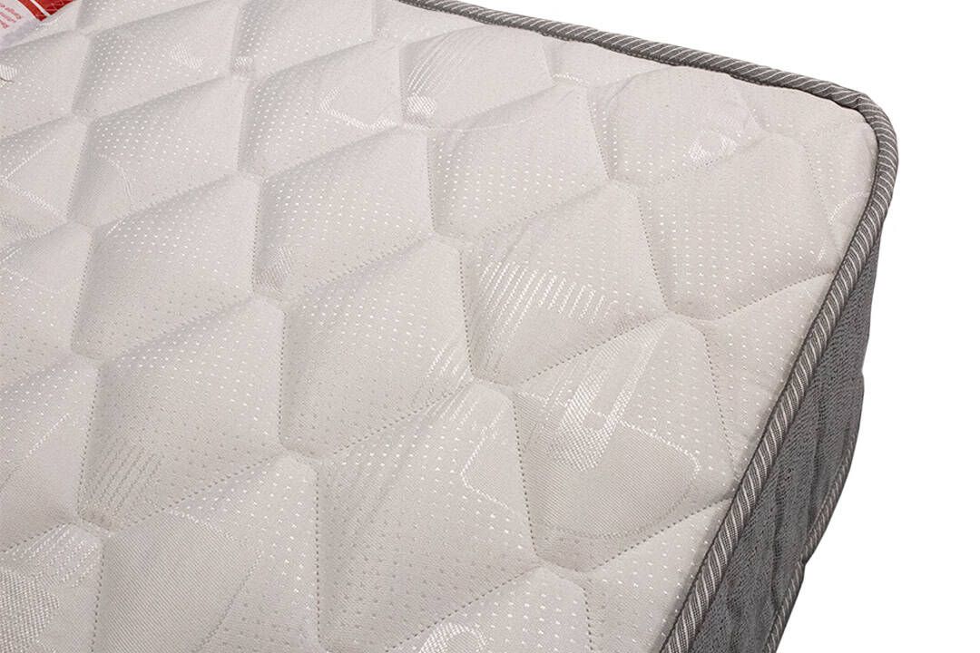 Ortho Supreme 4ft6 Mattress with FREE Duvet set worth €99 - Image 5