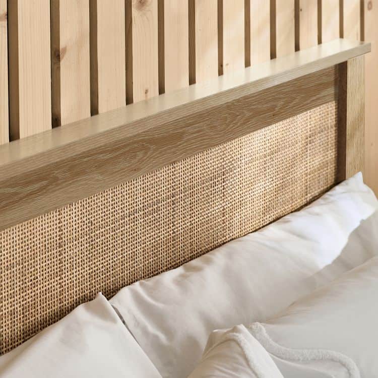 Corbridge 4ft6 Rattan Ottoman Bedframe - Oak - Image 2