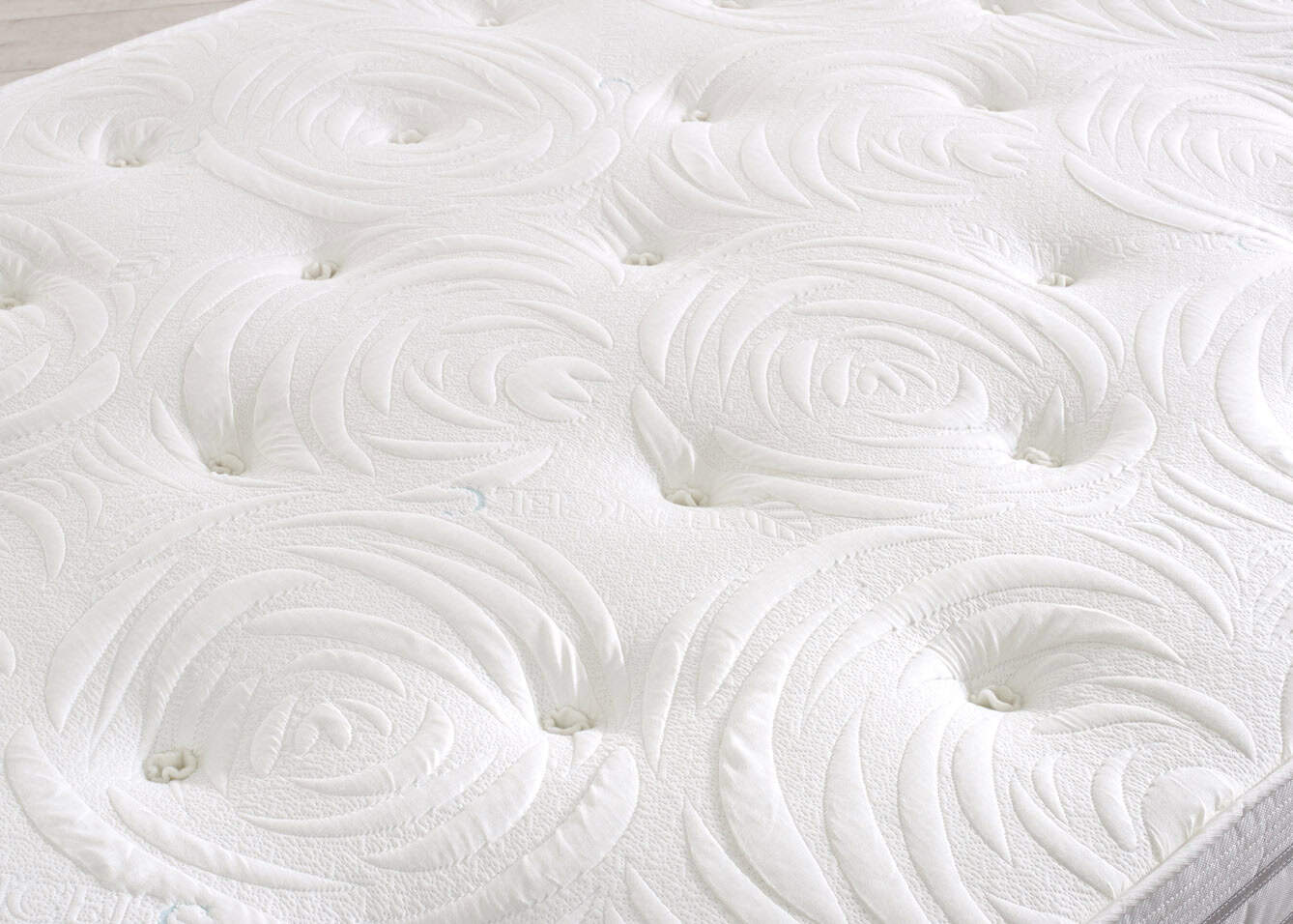 Edgar & Jones 3ft Paris 1500 Pocket Mattress - Image 2