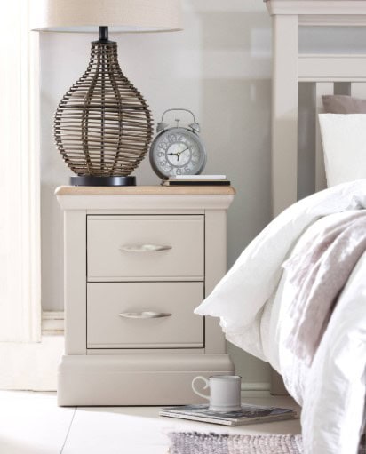 Baker Furniture Tenby 2 Drawer Bedside - Image 2