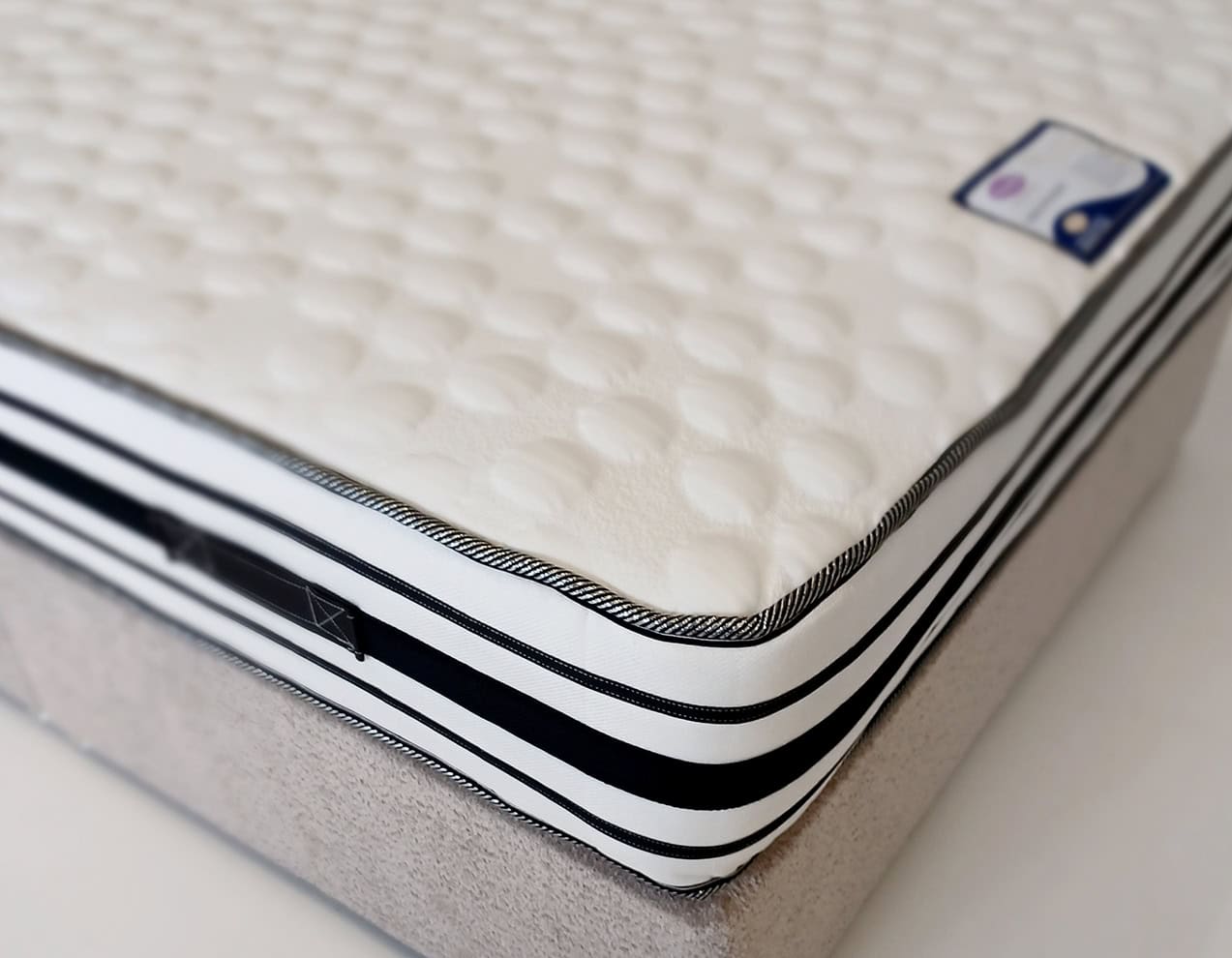 5ft Homelee Visco Pocket Mattress - Image 2